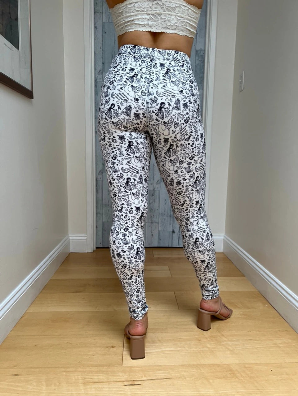 Alice - White Leggings