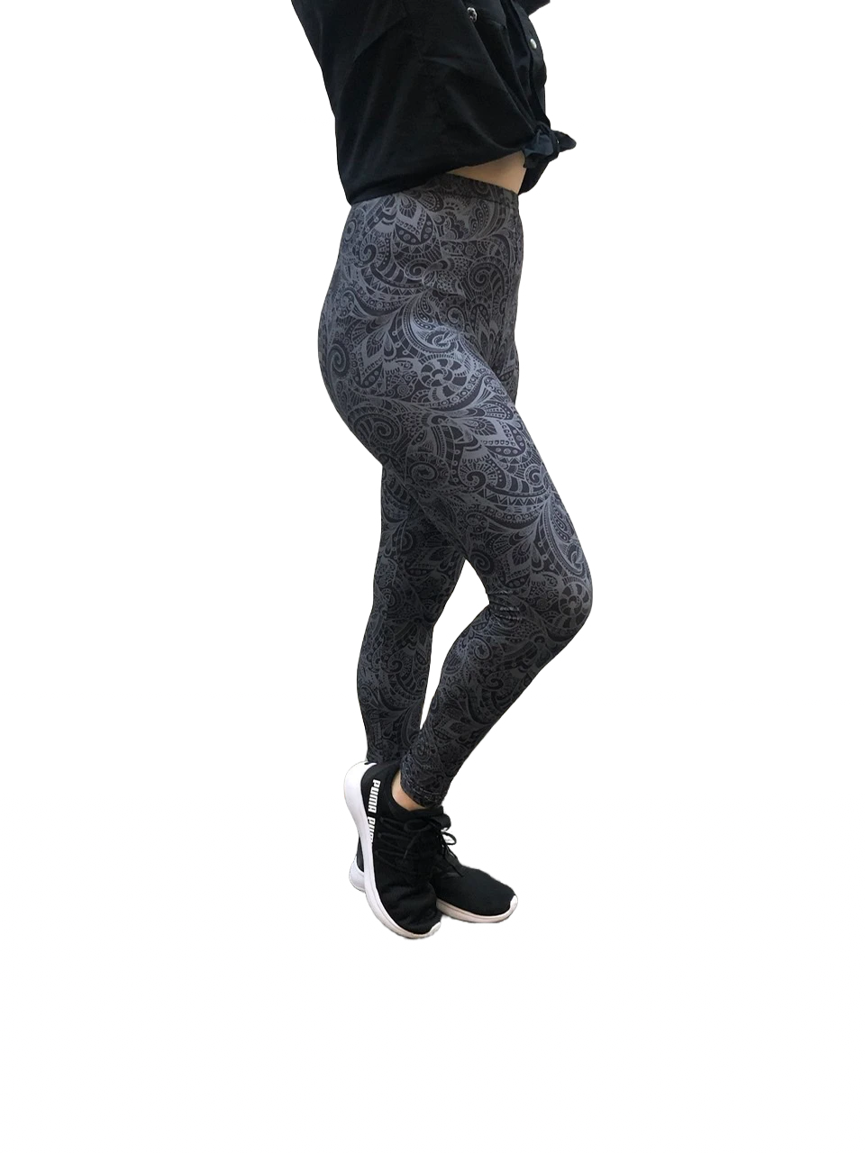 Irresistible Black Paisley Leaf Leggings